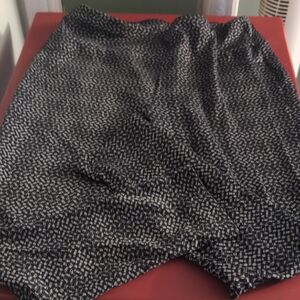 Black and White Patterned Leggings